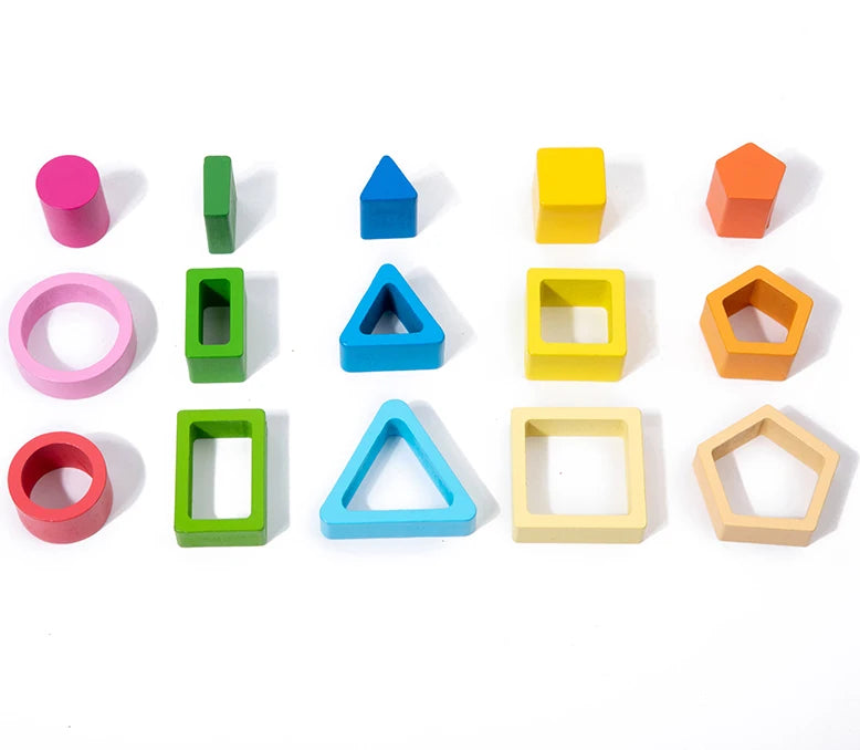 Montessori Stapelspielzeug aus Holz – Formen & Farben sortieren